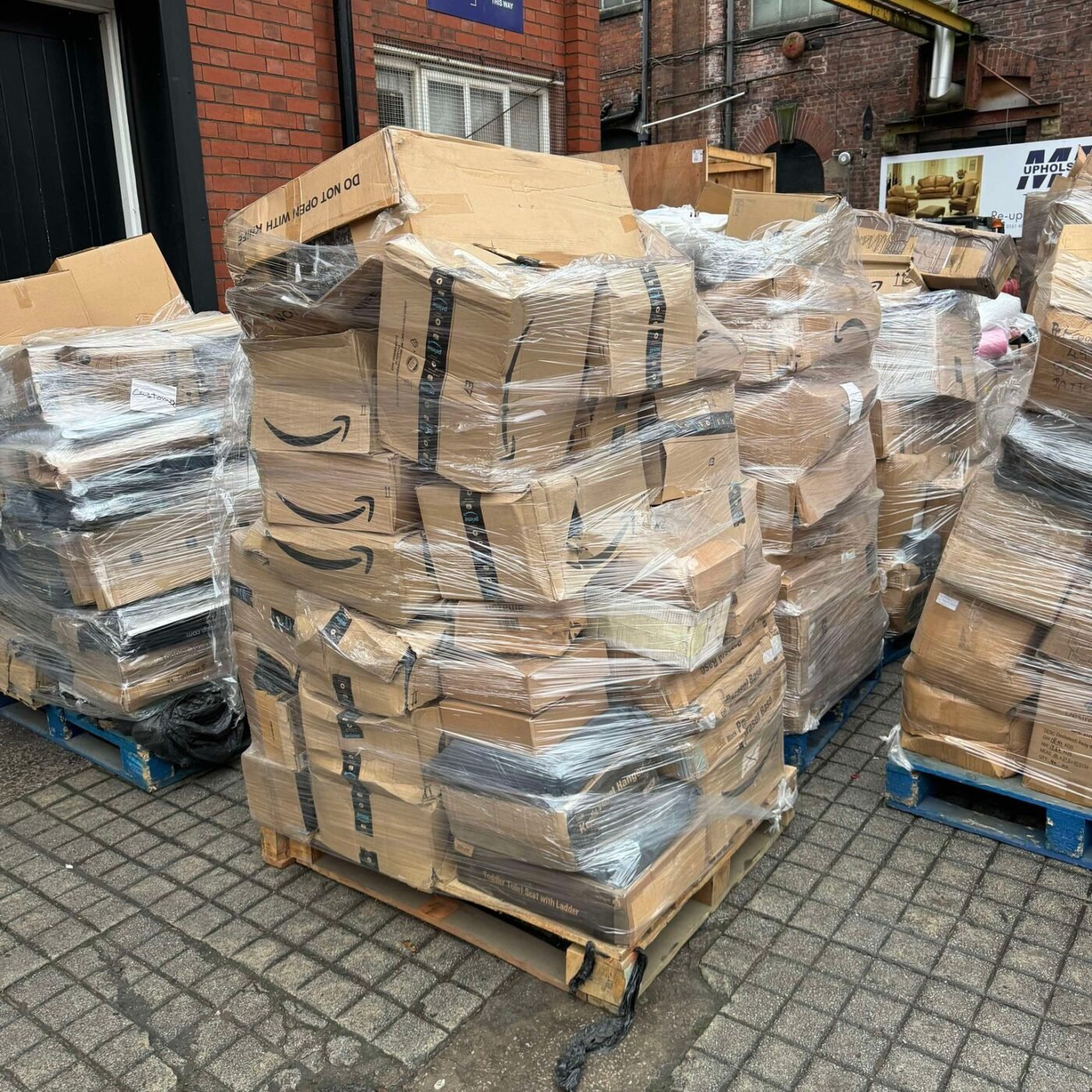amazon returns (24 pallets) - Stockport Pallet Warehouse