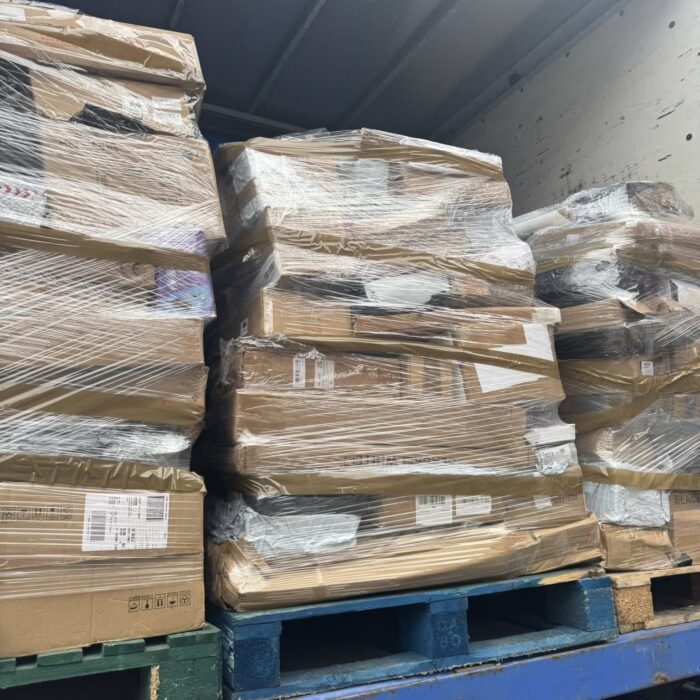 557602176_1687725175233859_2675538950163898762_n